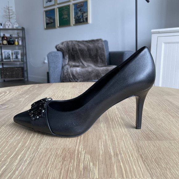 SOLD NWT Karl Lagerfeld Rada Embellished Pump - Picture 6 of 9